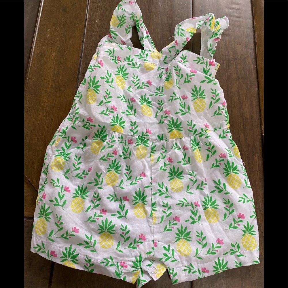 Janie and jack 6-12 months pineapple short onesie